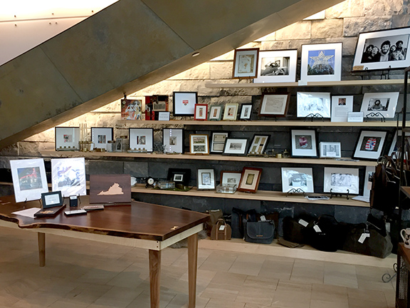 Taubman Museum of Art Gift Shop